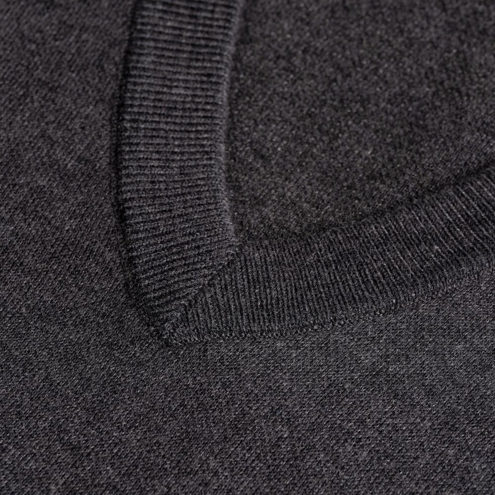 Chinjun羊毛針織背心-多款顏色｜V領針織毛衣、親膚保暖、商務男裝、休閒穿搭-圖片-7