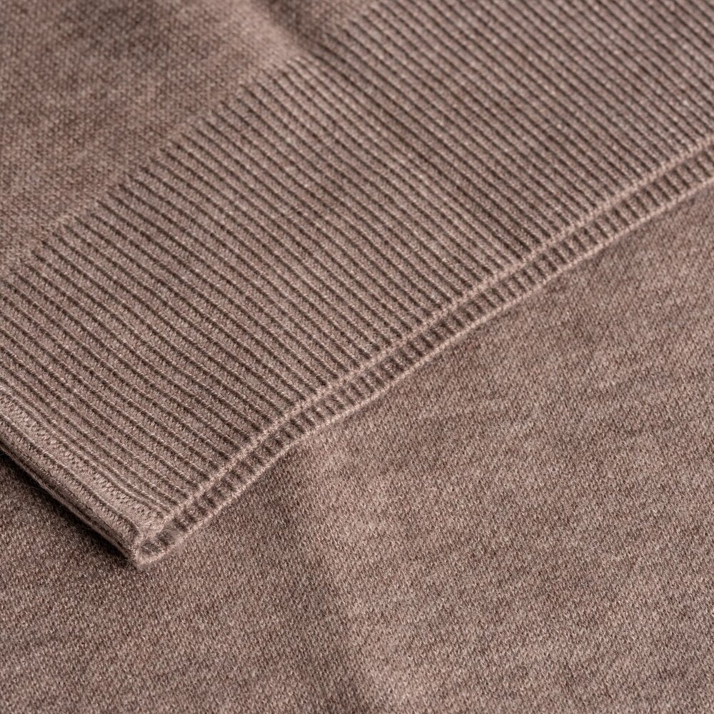 Chinjun羊毛針織背心-米駝｜V領針織毛衣、親膚保暖、商務男裝、休閒穿搭-thumb